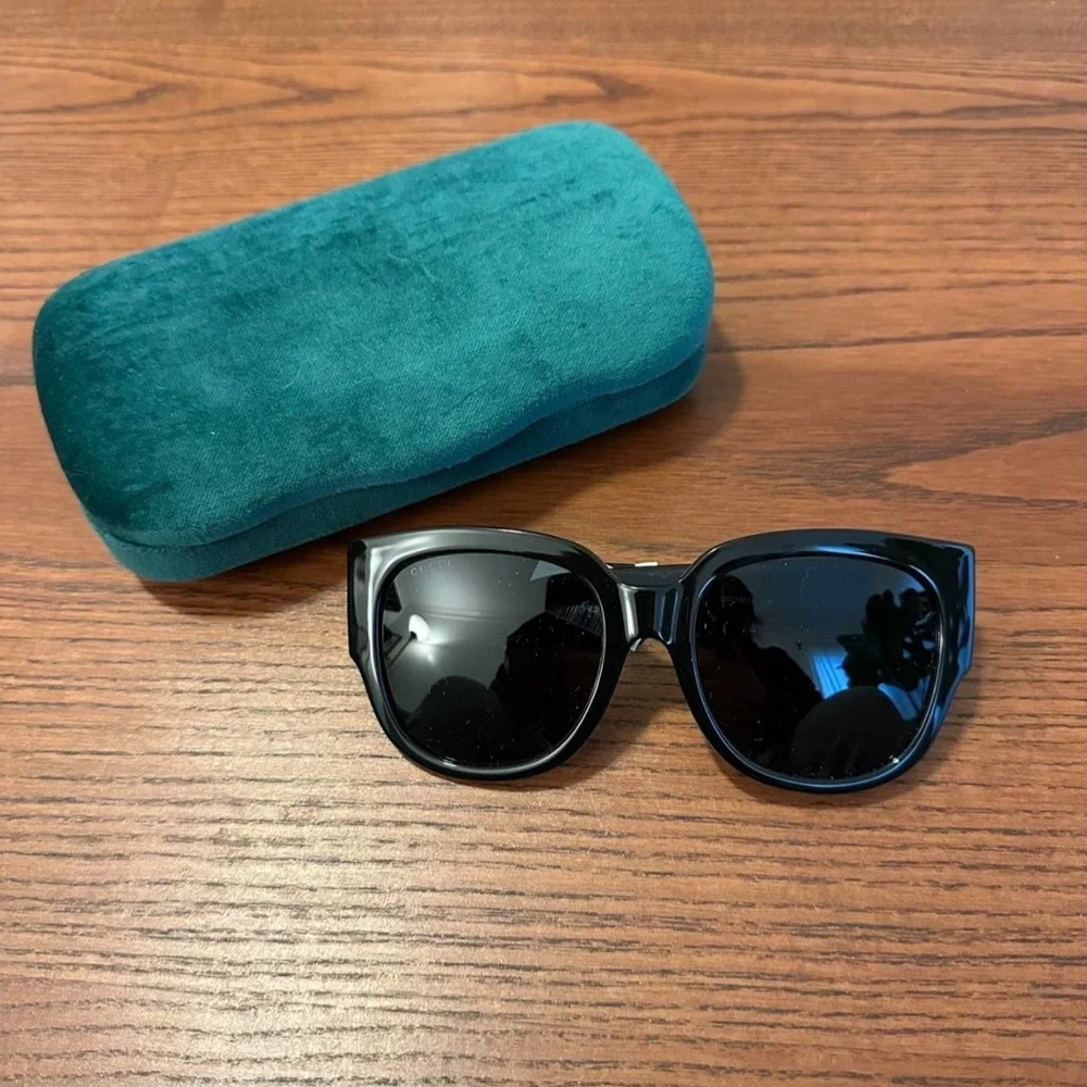 Brand New Gucci Square Sunglasses - Picture 7 of 8